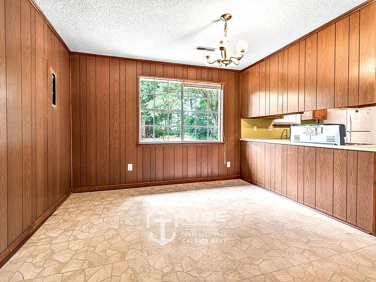 123 E Edgefield Dr — Photo 9