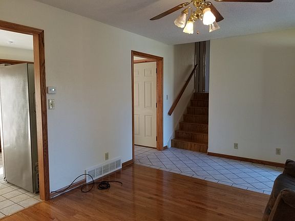 2nd image of 11105 Myrtle Ave