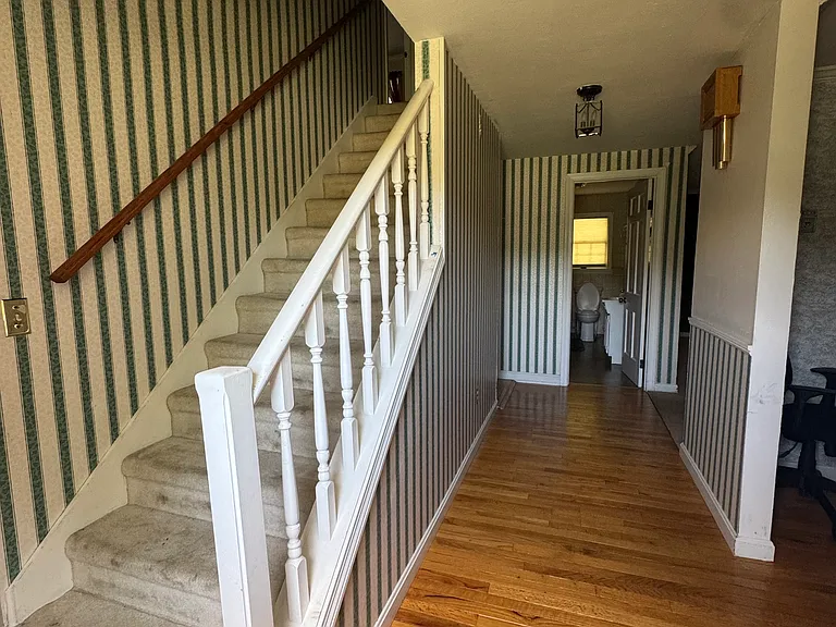 137 Newton Hill Rd — Photo 6