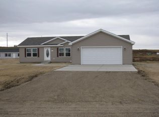 2609 Terrace View Dr, Watford City, ND 58854