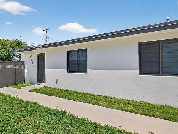 5th image of 2492 SW 44th St #2492