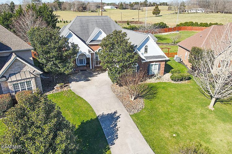 1st image of 10433 Laurel Pointe Ln