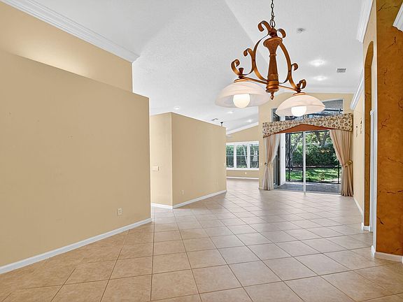4th image of 8287 Playa Del Sur Boulevard