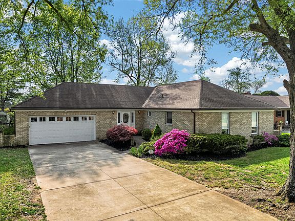 2nd image of 8861 Valley Circle Dr
