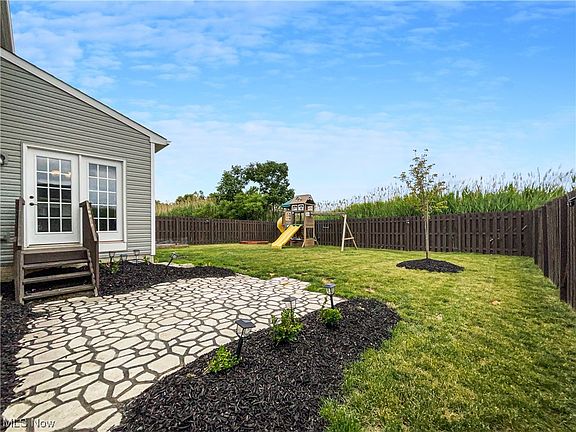 5th image of 2366 Deerfield Dr