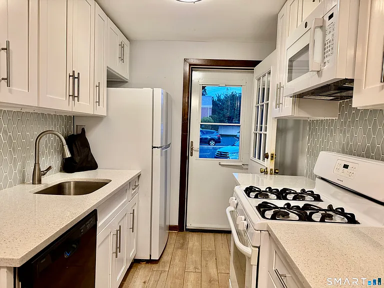231 Seaton Rd #2 — Photo 34