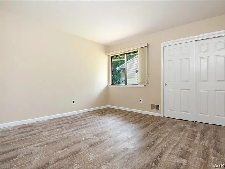 96 Molly Pitcher Ln #I — Photo 10