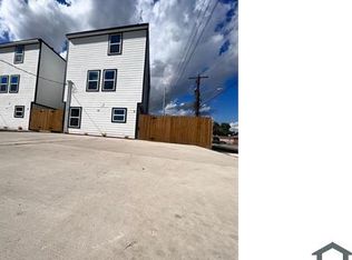 337 Connecticut St #B, Houston, TX 77029