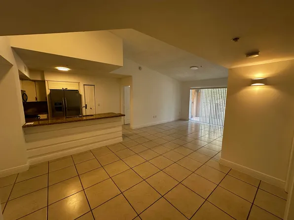 2103 Renaissance Blvd APT 306, Hollywood, FL 33025