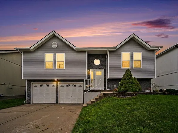8623 NE 110th St, Kansas City, MO 64157