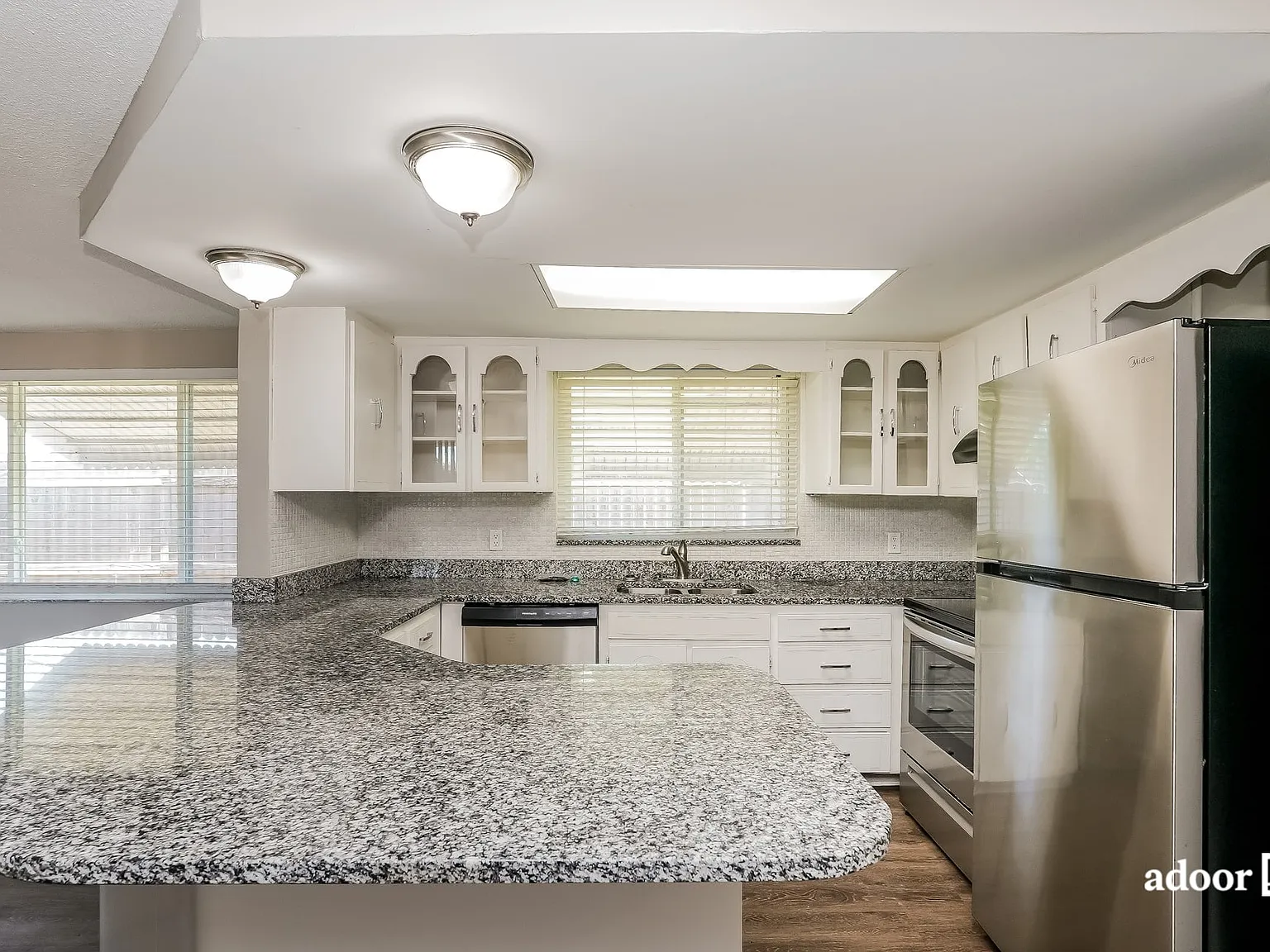 3 bed, 2.0 bath, 1697 sqft, $1,845 — Photo 3