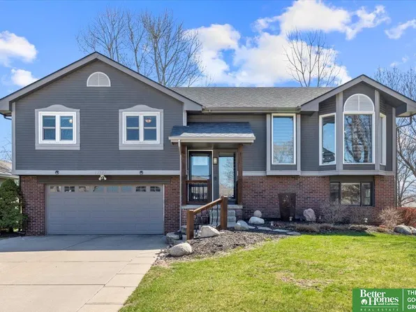 1709 N 159th St, Omaha, NE 68118