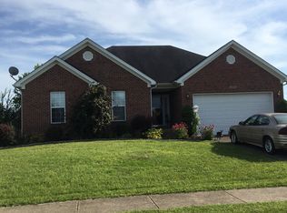 5202 Hassock Ct, Louisville, KY 40258