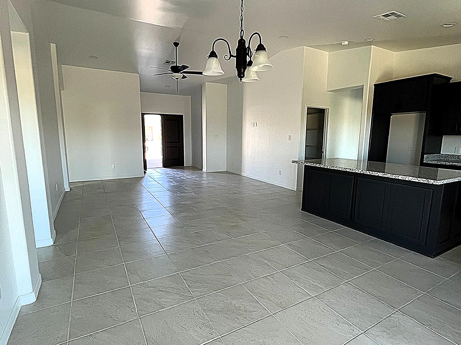 4 bed, 1620 sqft, $2,000 — Photo 4