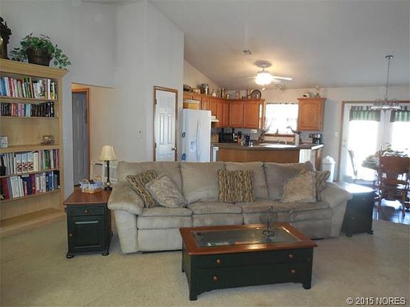 4th image of 19895 E Brookview Dr