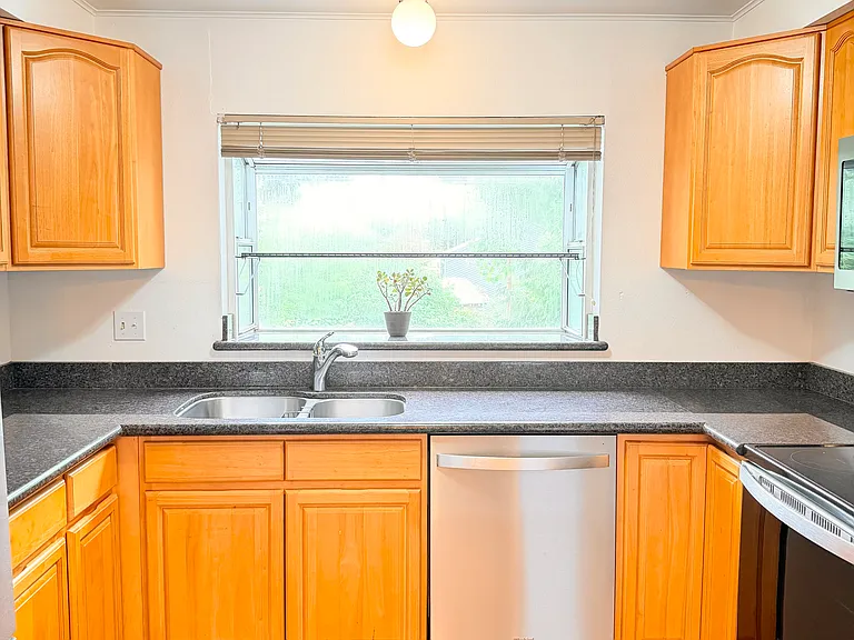 10837 SE 172nd St #8D — Photo 15