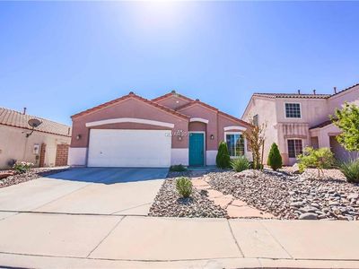 697 Orchid Tree Ln, Henderson, NV, 89011