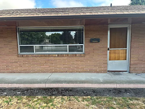 1503 Academy St Photo 1