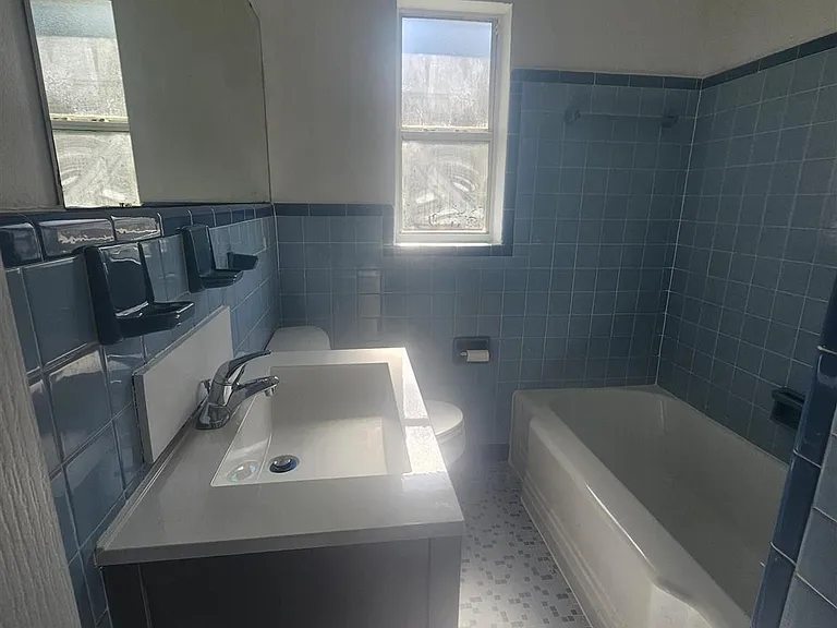 3131 N 10th Ave — Photo 10