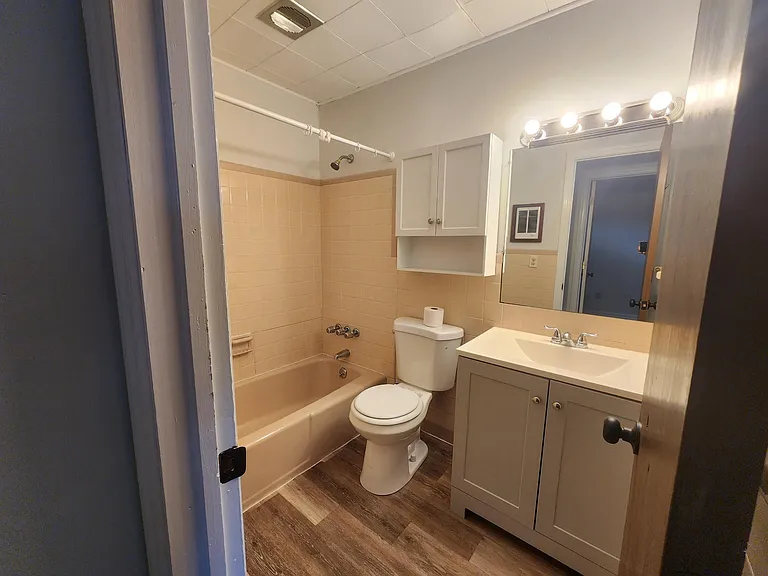 5 Alexander Dr — Photo 3