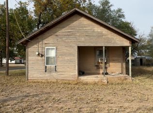 712 11th St, Odonnell, TX 79351