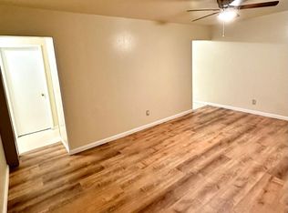 610 S Chinowth St, Visalia, CA 93277