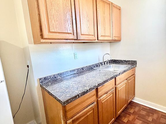 2nd image of 59 Derby Ave #2RR