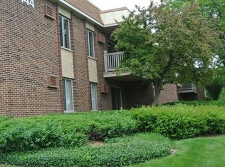 444 N Wilke Rd, Palatine, IL 60074