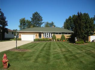 495 Twilight Dr, Seven Hills, OH 44131