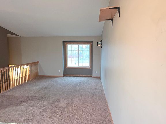 5th image of 1375 10th Ave SE