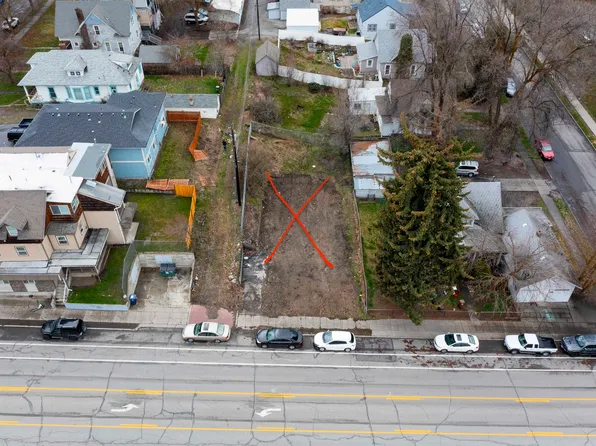 1717 N Howard St, Spokane, WA 99205