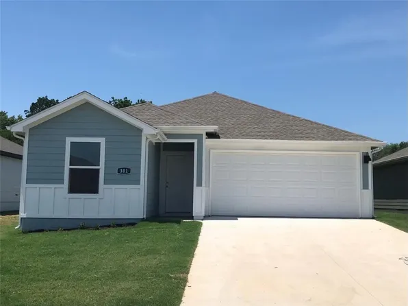 301 NW Pinwheel St, Gentry, AR 72734