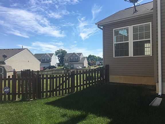 3rd image of 5016 Katherine Ct