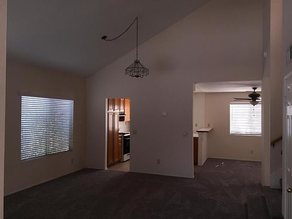3rd image of 15251 Jeraldo Dr