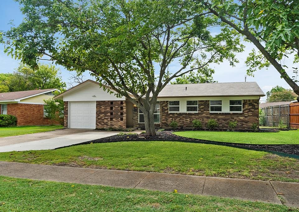 1st image of 3932 Bahamas Dr