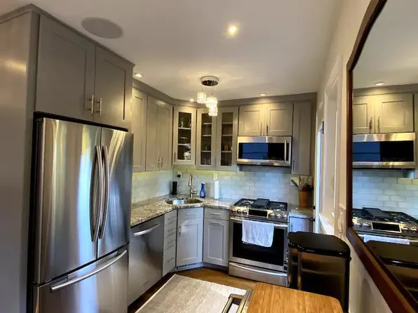 5106 25th St N, Arlington, VA 22207