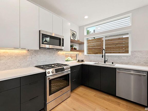 4th image of 7033 35th Ave NE #B