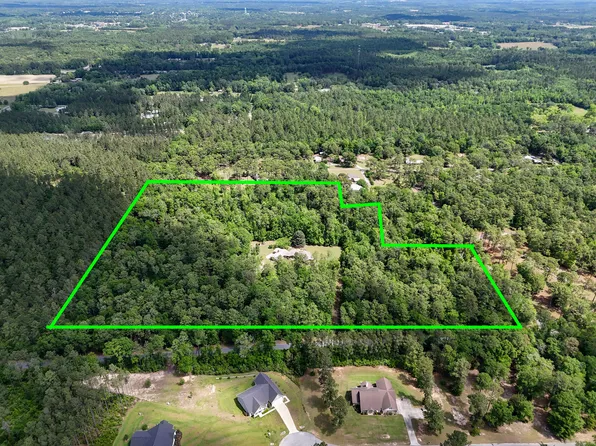1186 Pine Forest Rd, Chipley, FL 32428