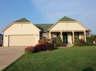 8172 S Lakeview Dr, FRANKLIN, WI 53132