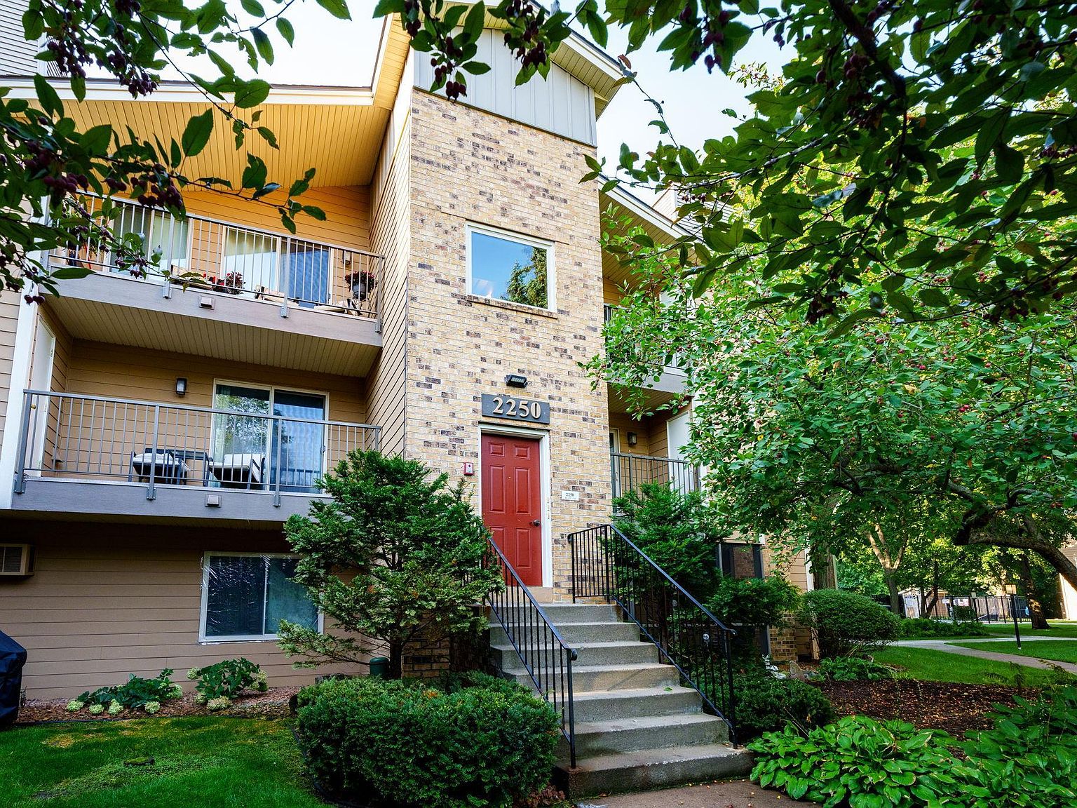 2250 Ridge Dr APT 34, Saint Louis Park, MN 55416 Zillow