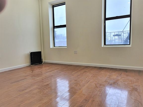 5th image of 180 Bay 31 St #6