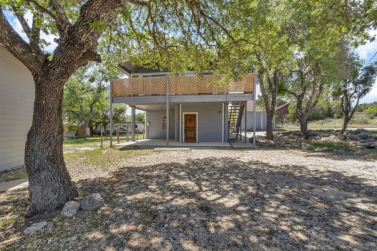 Building Photo - 612 Mockingbird Dr