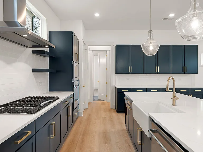 1008 Grant St — Photo 10