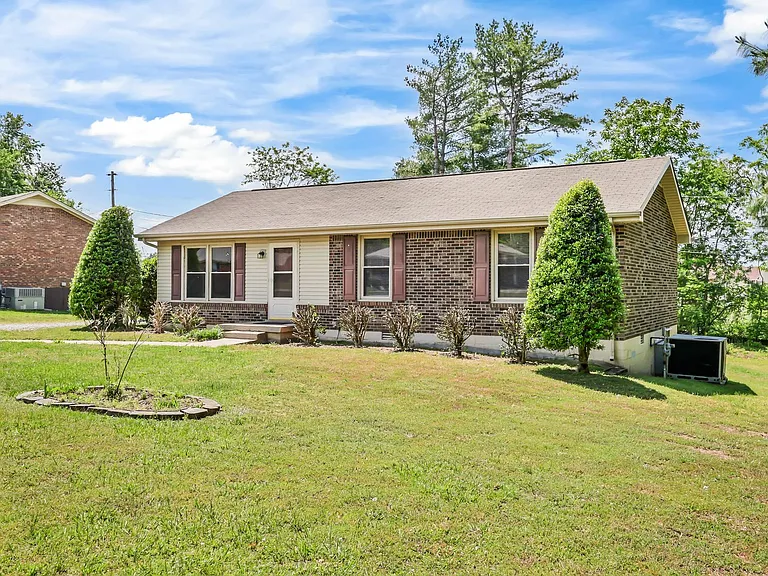 3104 Spring Creek Ct — Photo 24
