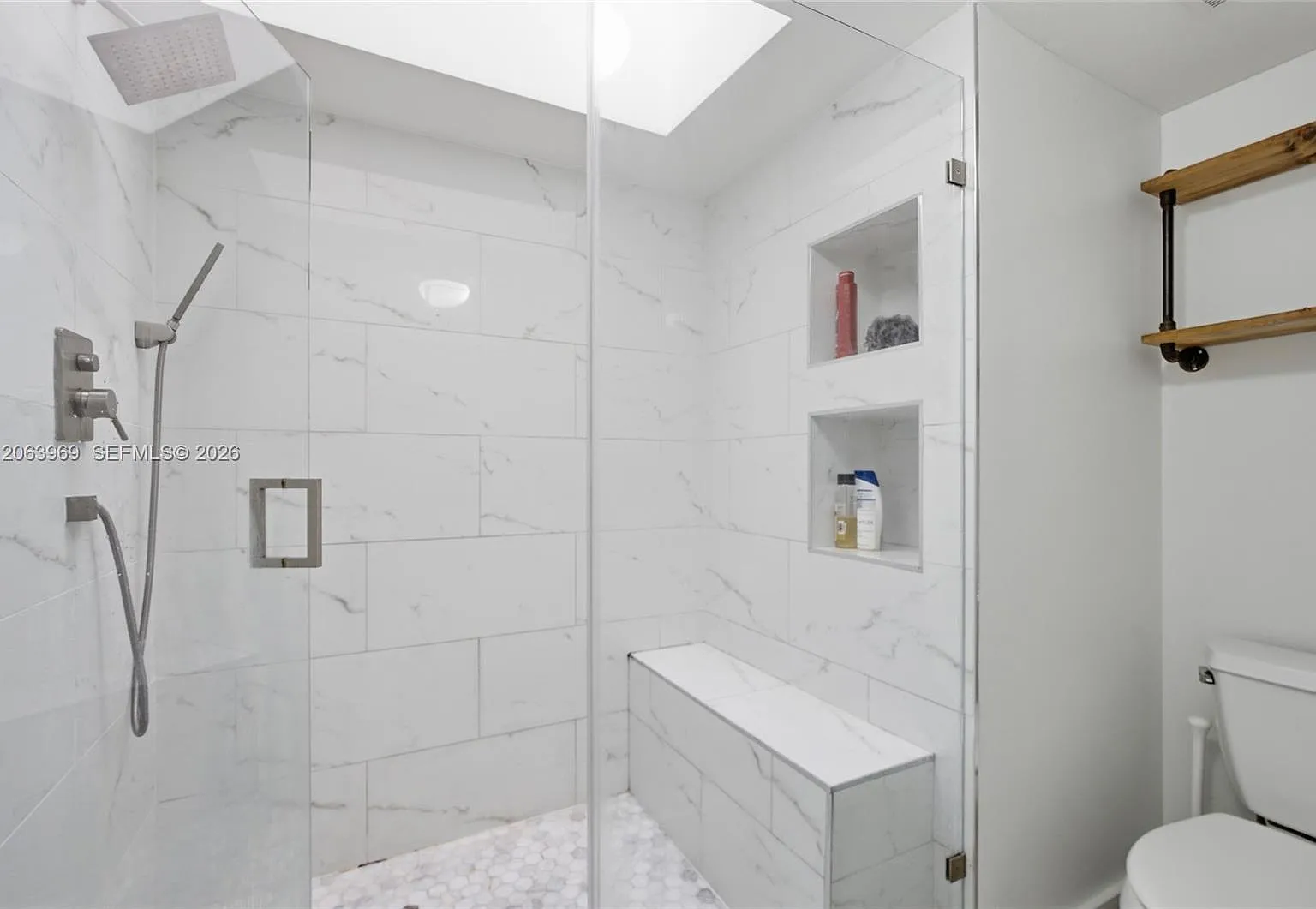 2 bed, 1214 sqft, $2,600 — Photo 1