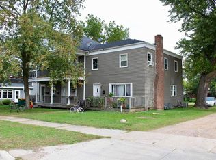 1141 6th Ave N, Windom, MN 56101