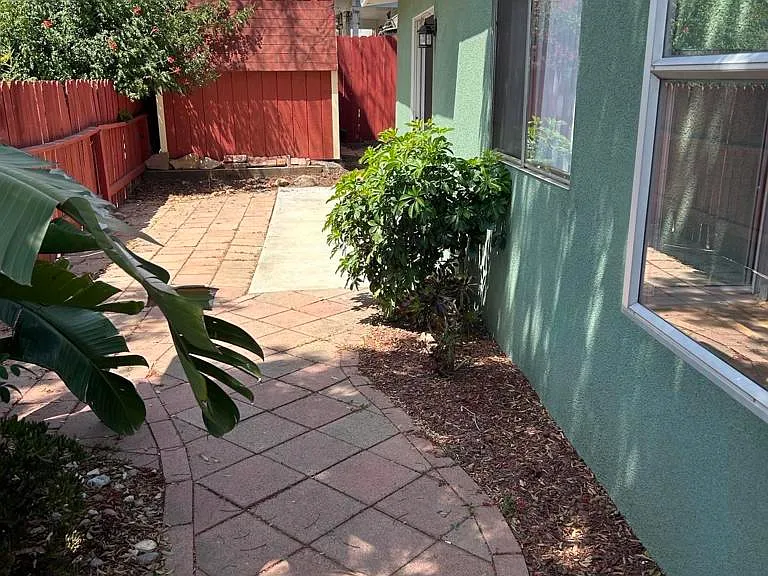 8621 Willow Ter — Photo 5