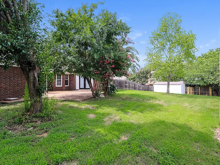 1582 Wind River Cir E — Photo 17