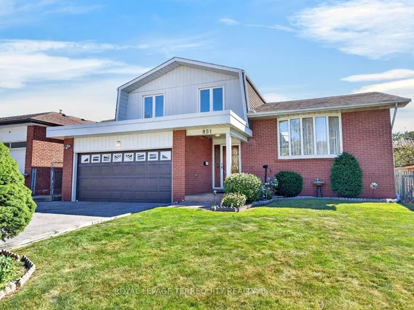 851 Huntingwood Dr, Toronto, ON M1T 3L7