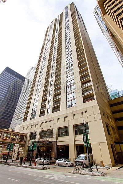1st image of 200 N Dearborn St Unit 3605